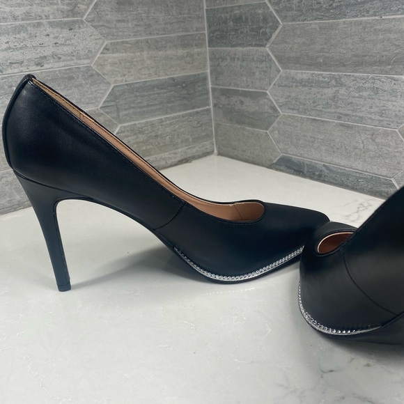 BCBG Harlia black leather pointy toe heels - Picture 6 of 14